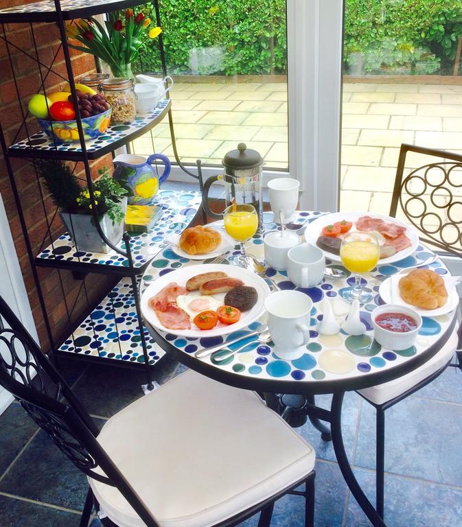 Stepping Stones B&B Lymington Bagian luar foto